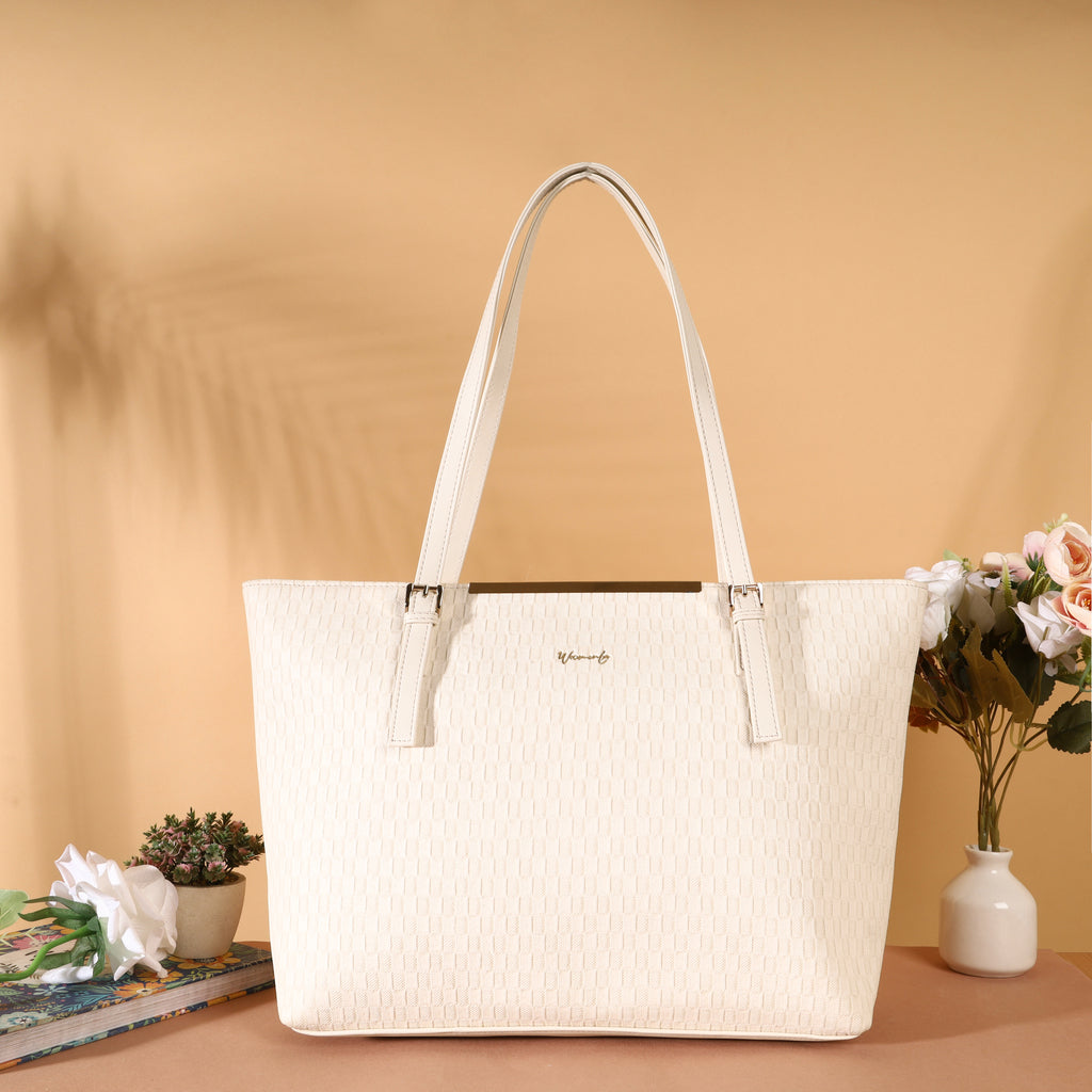 Classic Textured Tote Bag By Woomenly