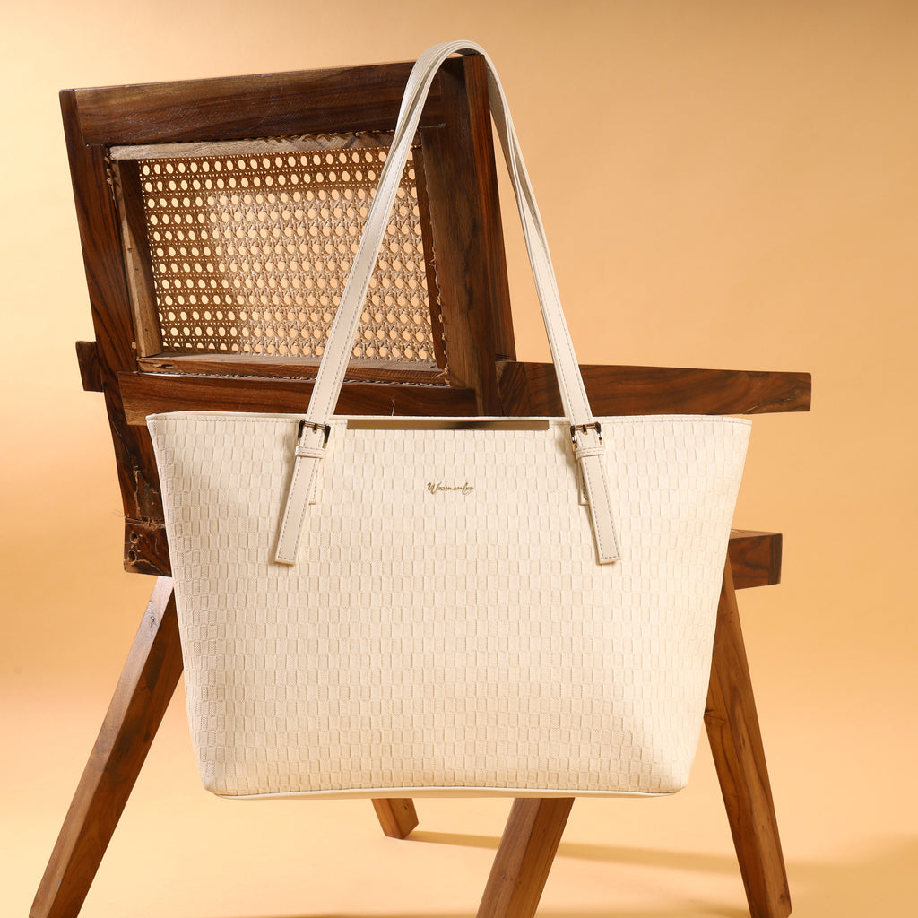 Classic Textured Tote Bag By Woomenly